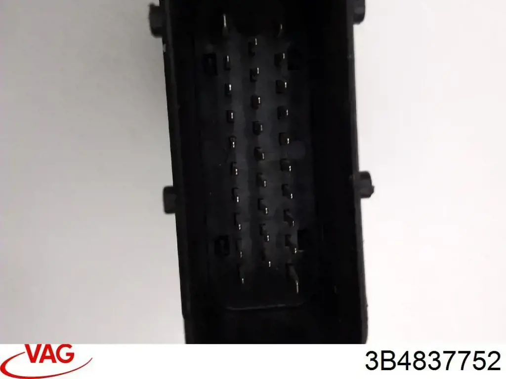 Comprar 3B4837752 VAG Motor del elevalunas de la puerta delantera derecha