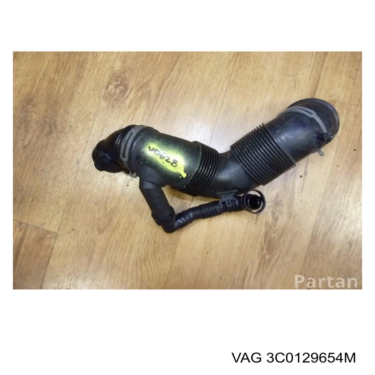 Conducto de aire, salida del filtro de aire VAG 3C0129654M precio, desde 39,20 EUR