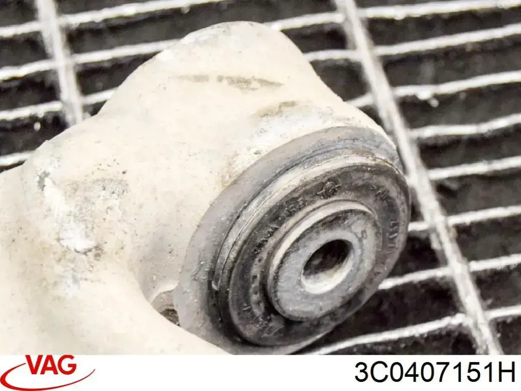 Brazo inferior izquierdo/derecho de suspensión delantera VAG 3C0407151H