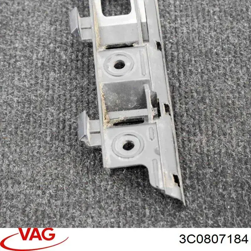Comprar 3C0807184 VAG Guía derecha del parachoques delantero