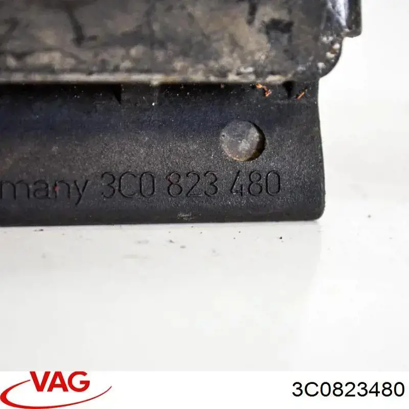 Gancho soporte del capó VAG 3C0823480