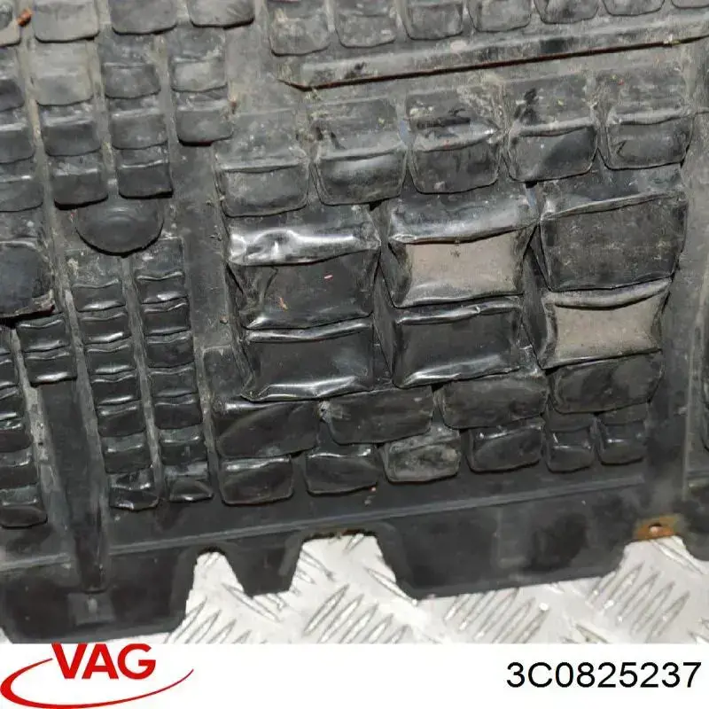 Comprar 3C0825237 VAG Protección delantera del motor