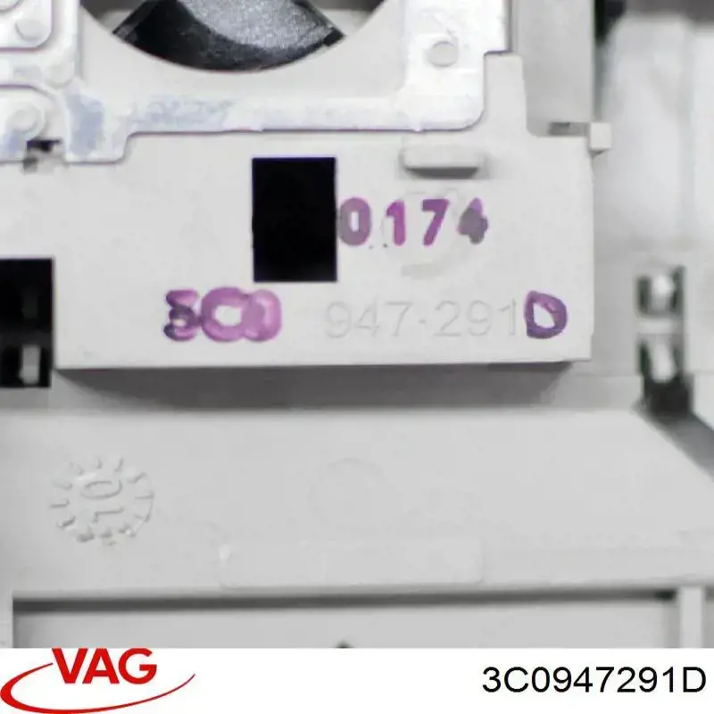 Luz interior trasera VAG 561947291Y20