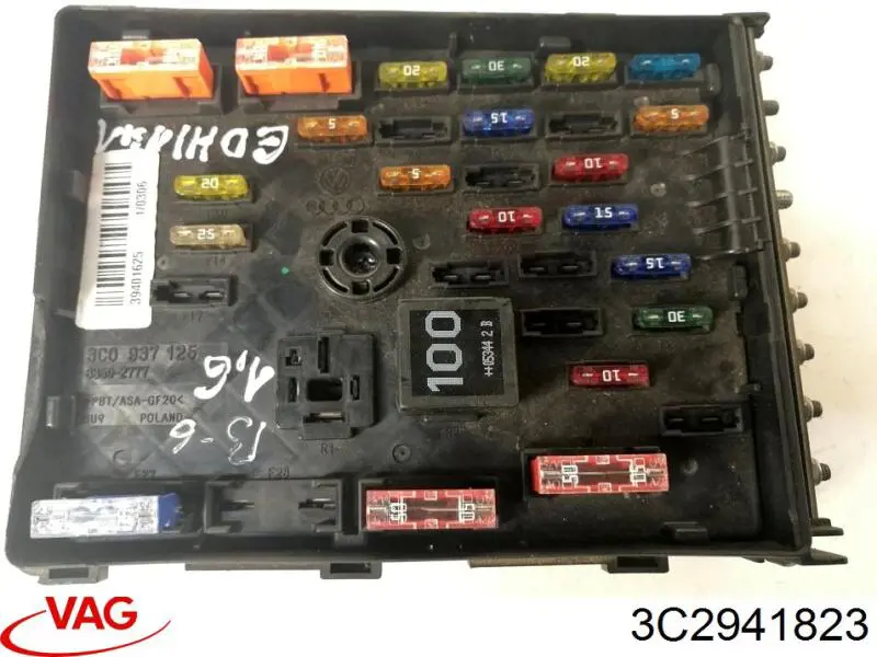 3C2941823 VAG Caja de relés y fusibles