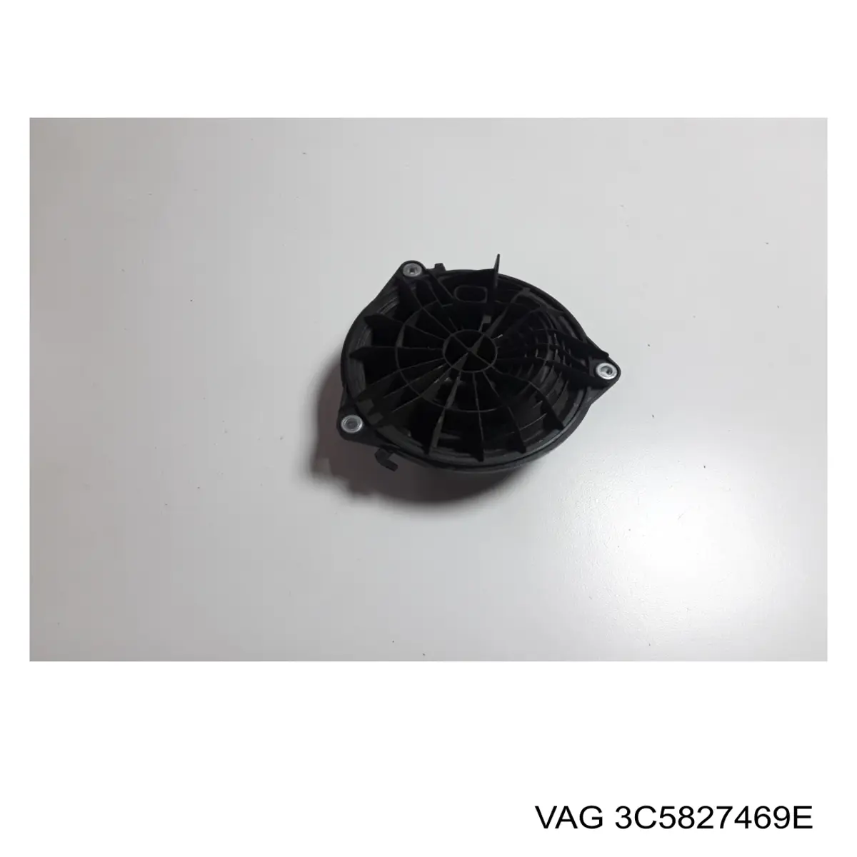 Botón de accionamiento del cierre de la tapa del maletero (puerta trasera 3/5) 3C5827469E VAG