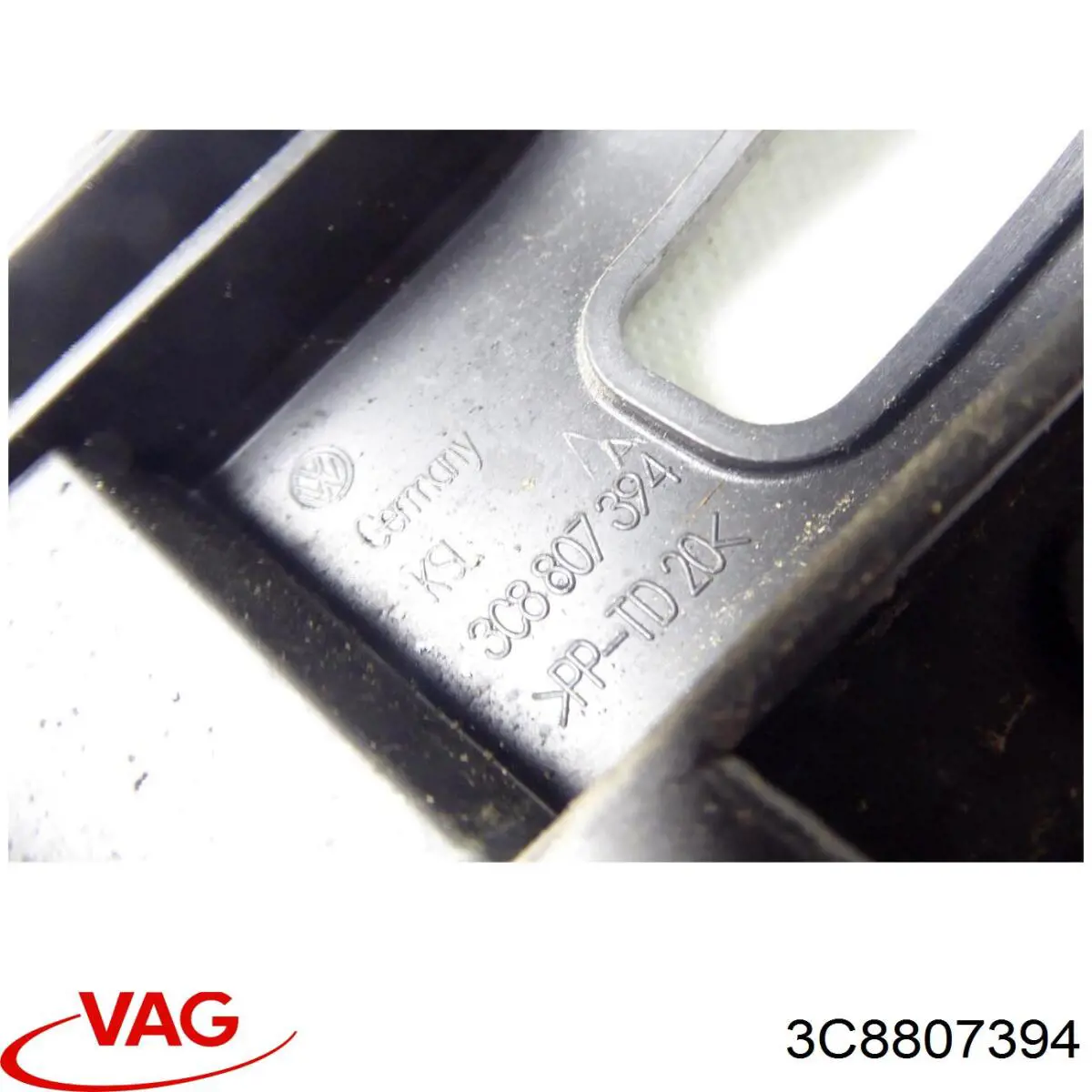 Guía derecha del parachoques trasero VAG 3C8807394 precio, desde 15,02 EUR