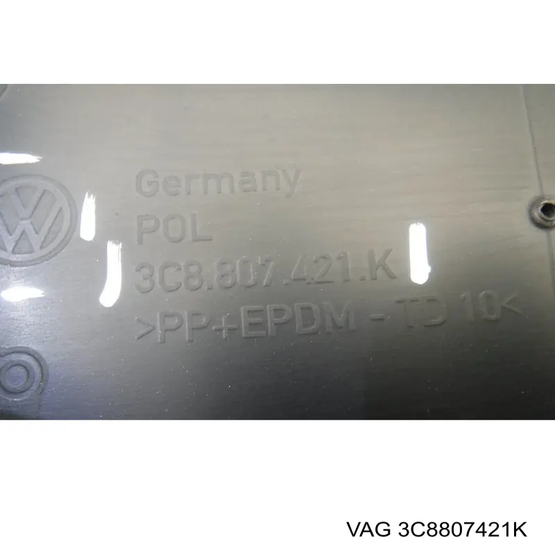 3C8807421K VAG Defensa trasero