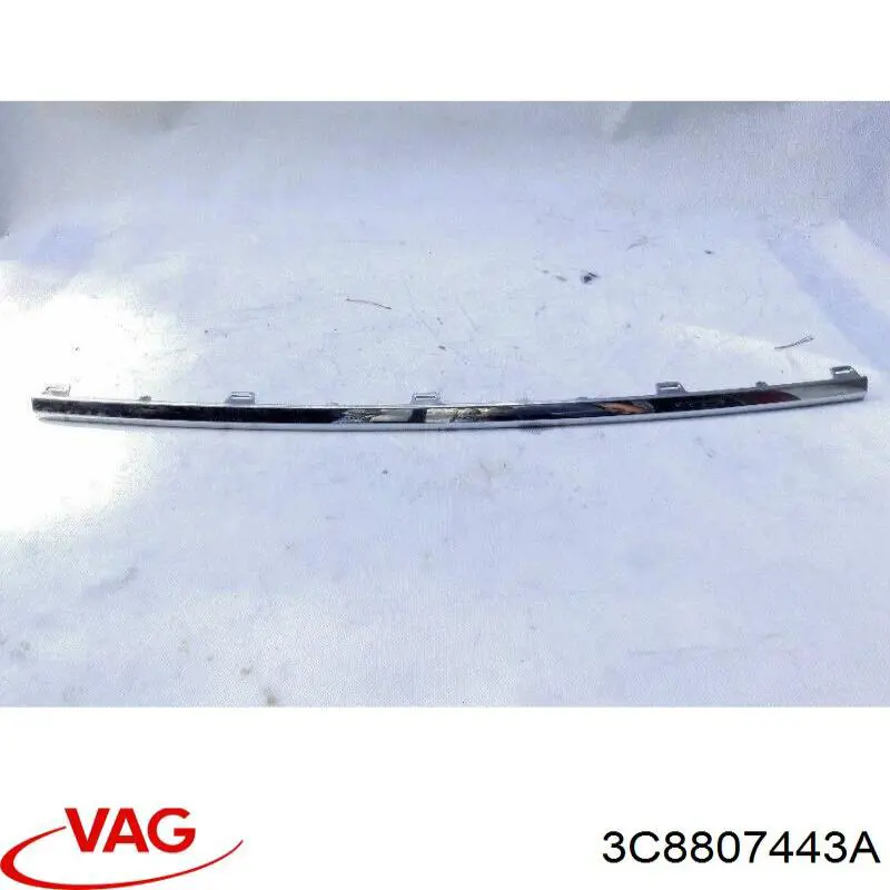 Embellecedor central del parachoques trasero VAG 3C8807443A precio, desde 25,76 EUR