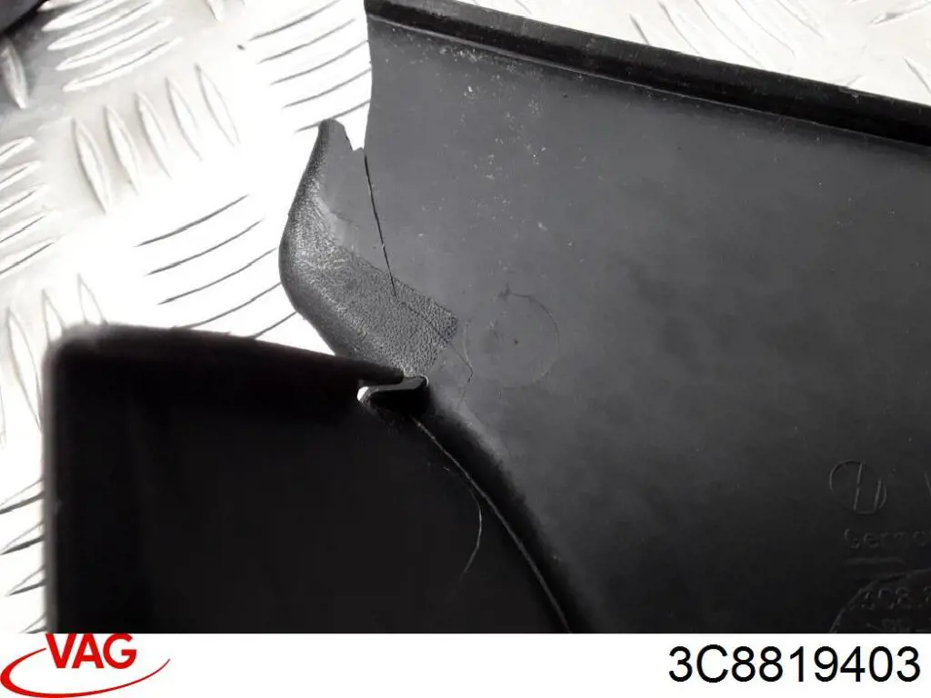Rejilla izquierda de limpiaparabrisas VAG 3C8819403 precio, desde 73,25 EUR