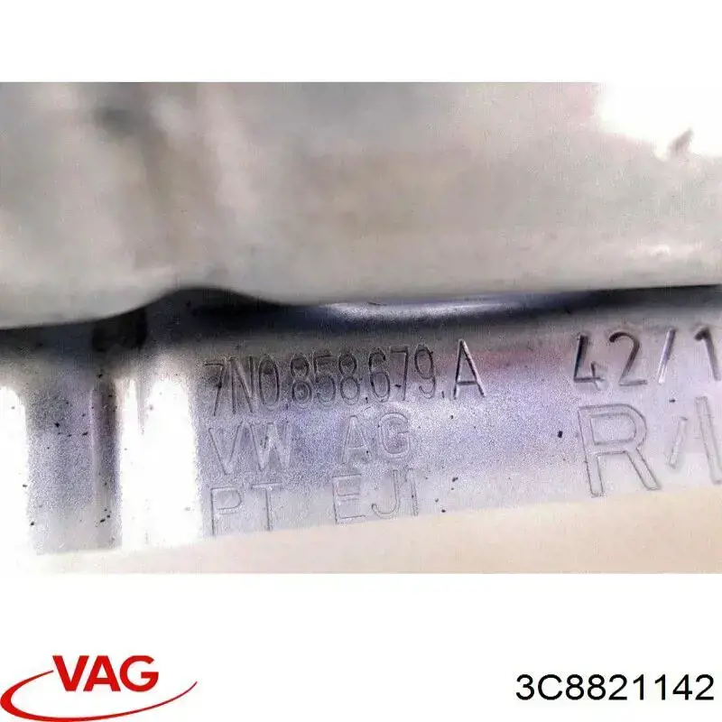 Soporte delantero de guardabarros delantero derecho 3C8821142 VAG
