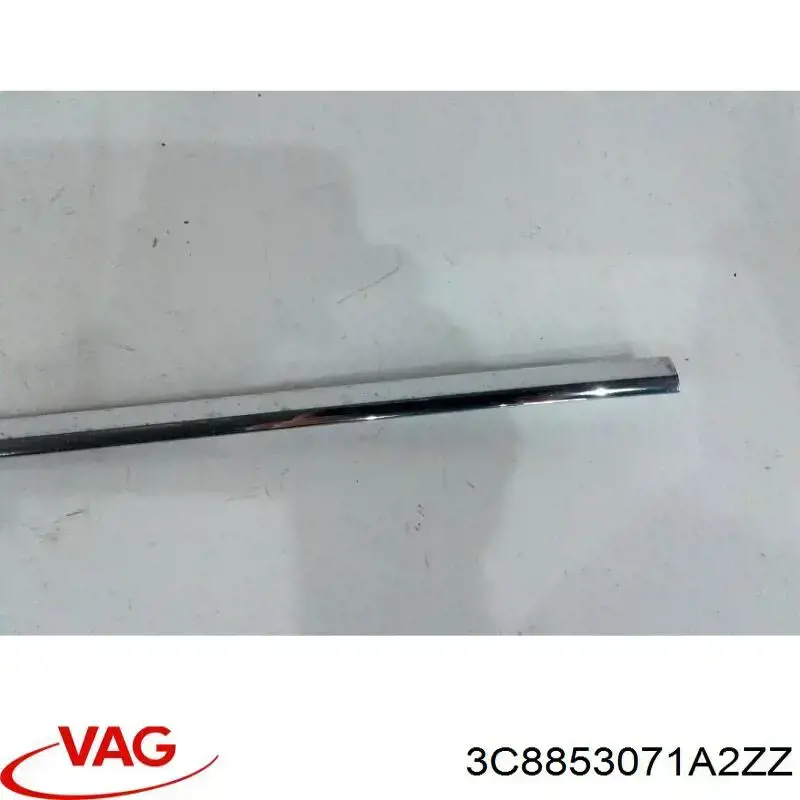 Moldura de puerta delantera izquierda VAG 3C8853071A2ZZ precio, desde 90,23 EUR