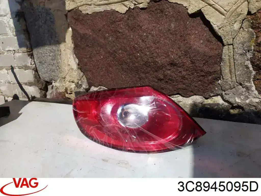 Piloto trasero exterior izquierdo VAG 3C8945095D