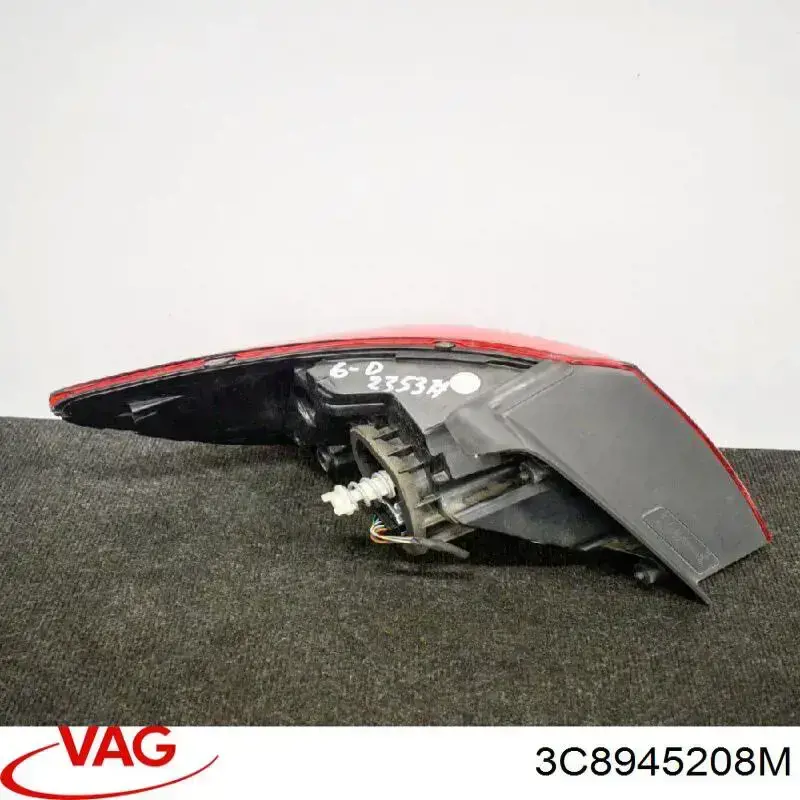 Comprar 99451796202 Diamond/DPA Piloto trasero exterior derecho