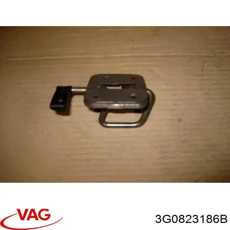 3G0823186B VAG Gancho soporte del capó