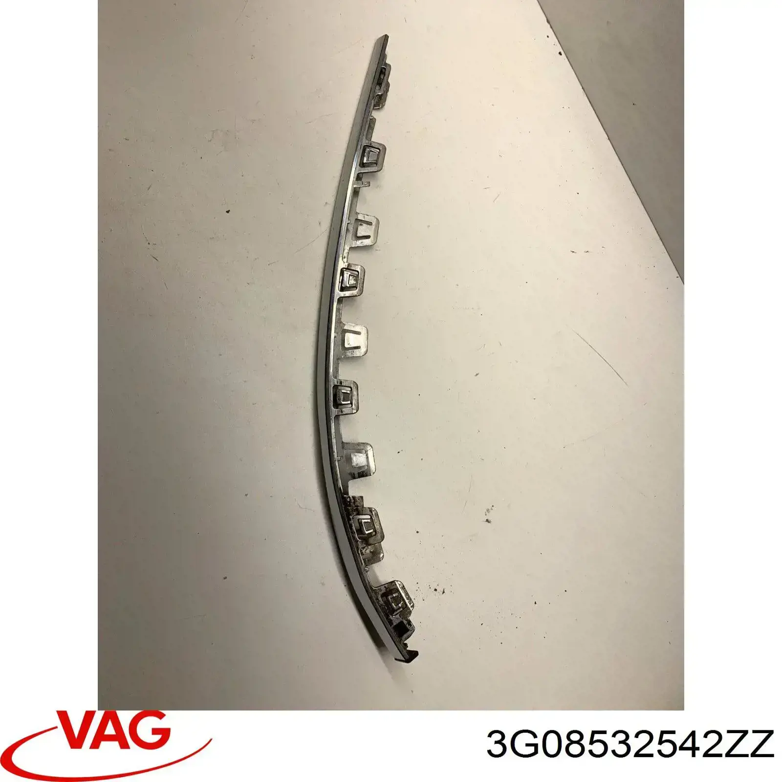 Moldura del parachoques delantero derecho 3G08532542ZZ VAG