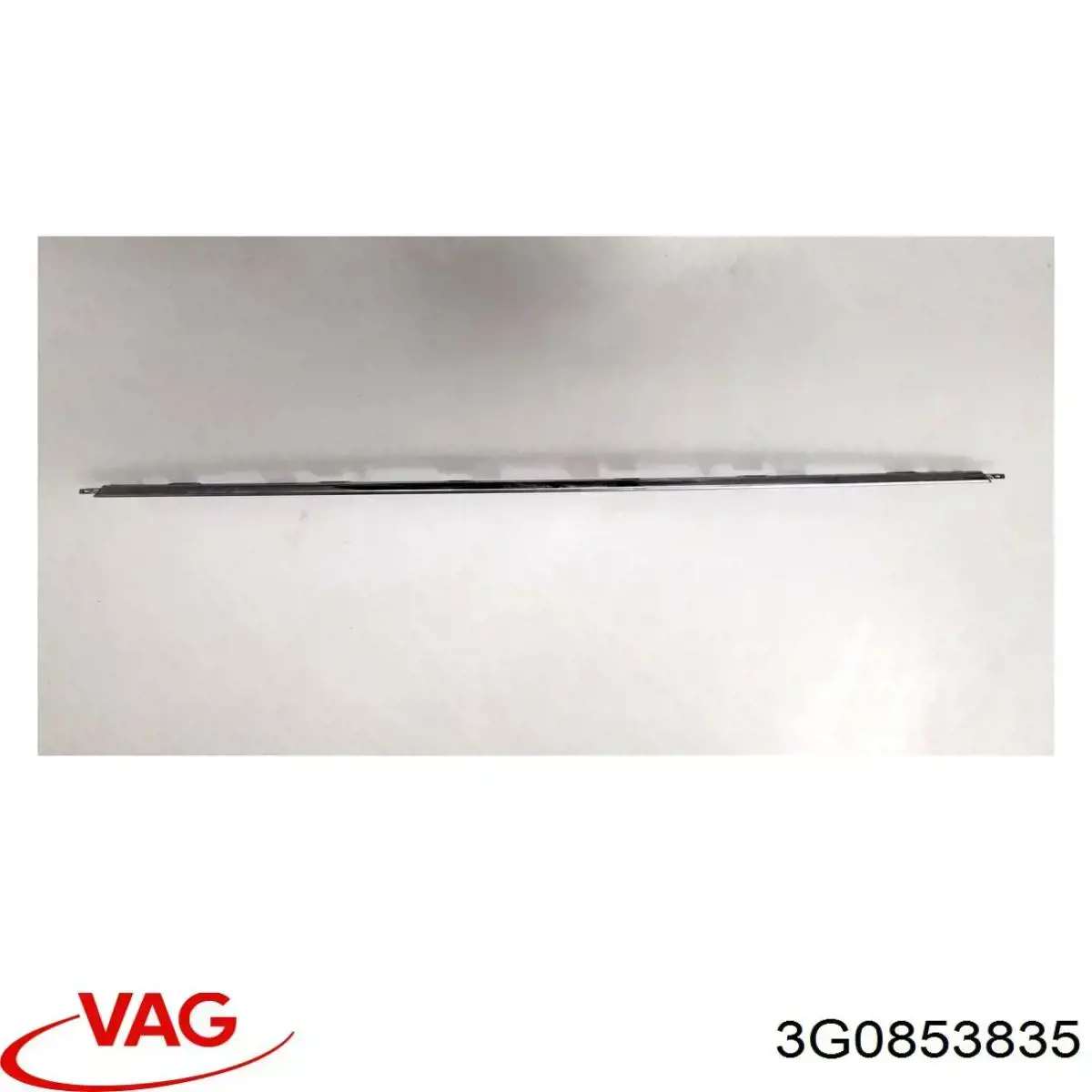 3G0853835 VAG Embellecedor central del parachoques trasero