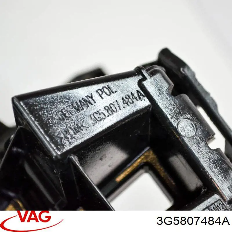 Guía derecha del parachoques trasero VAG 3G5807484A precio, desde 13,34 EUR