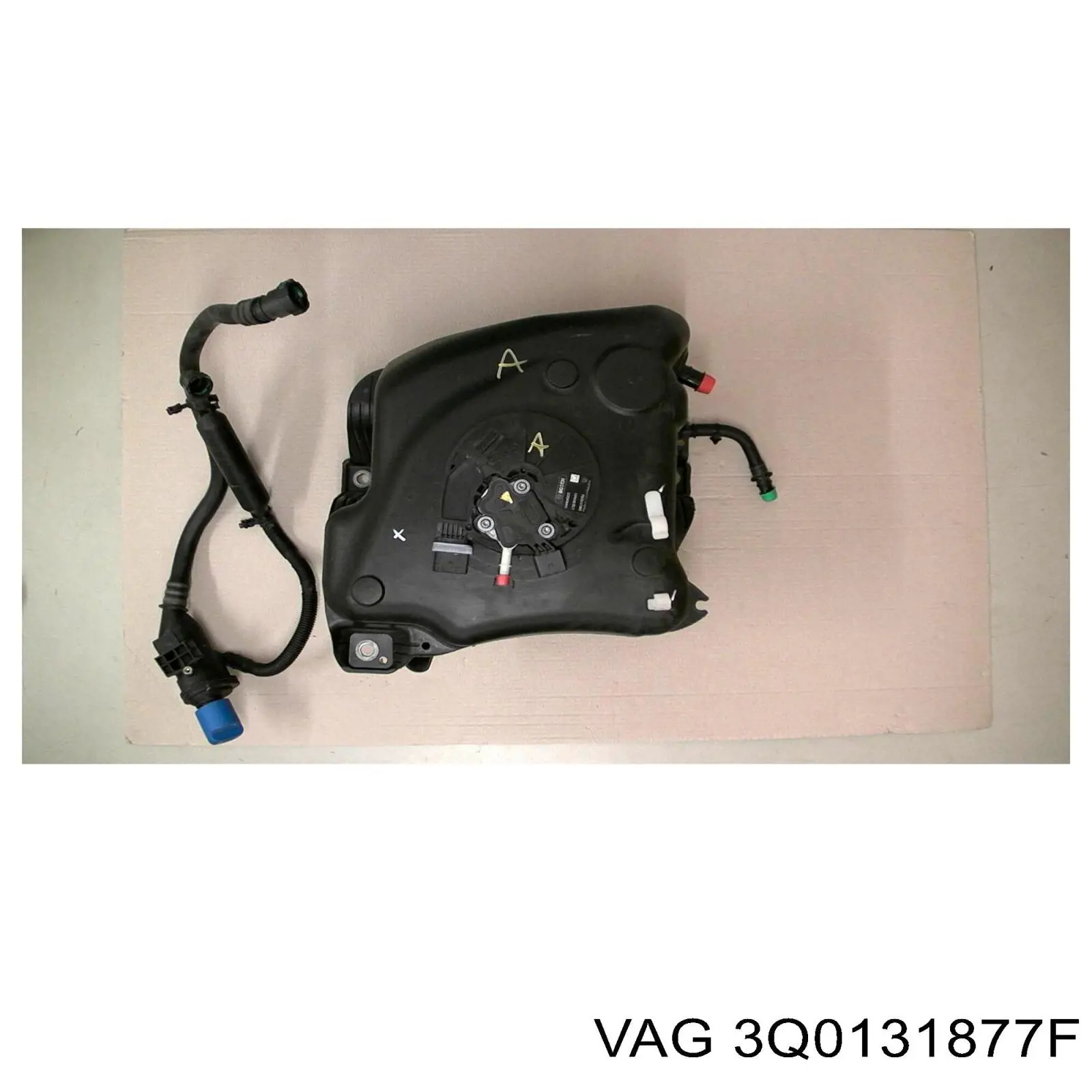 Depósito de AdBlue VAG 3Q0131877D precio, desde 477,71 EUR