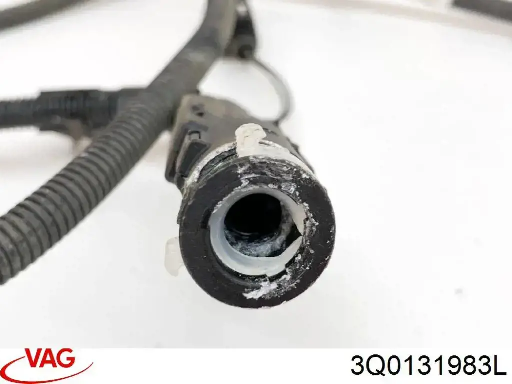 Tubería de suministro de AdBlue VAG 3Q0131983L precio, desde 181,80 EUR