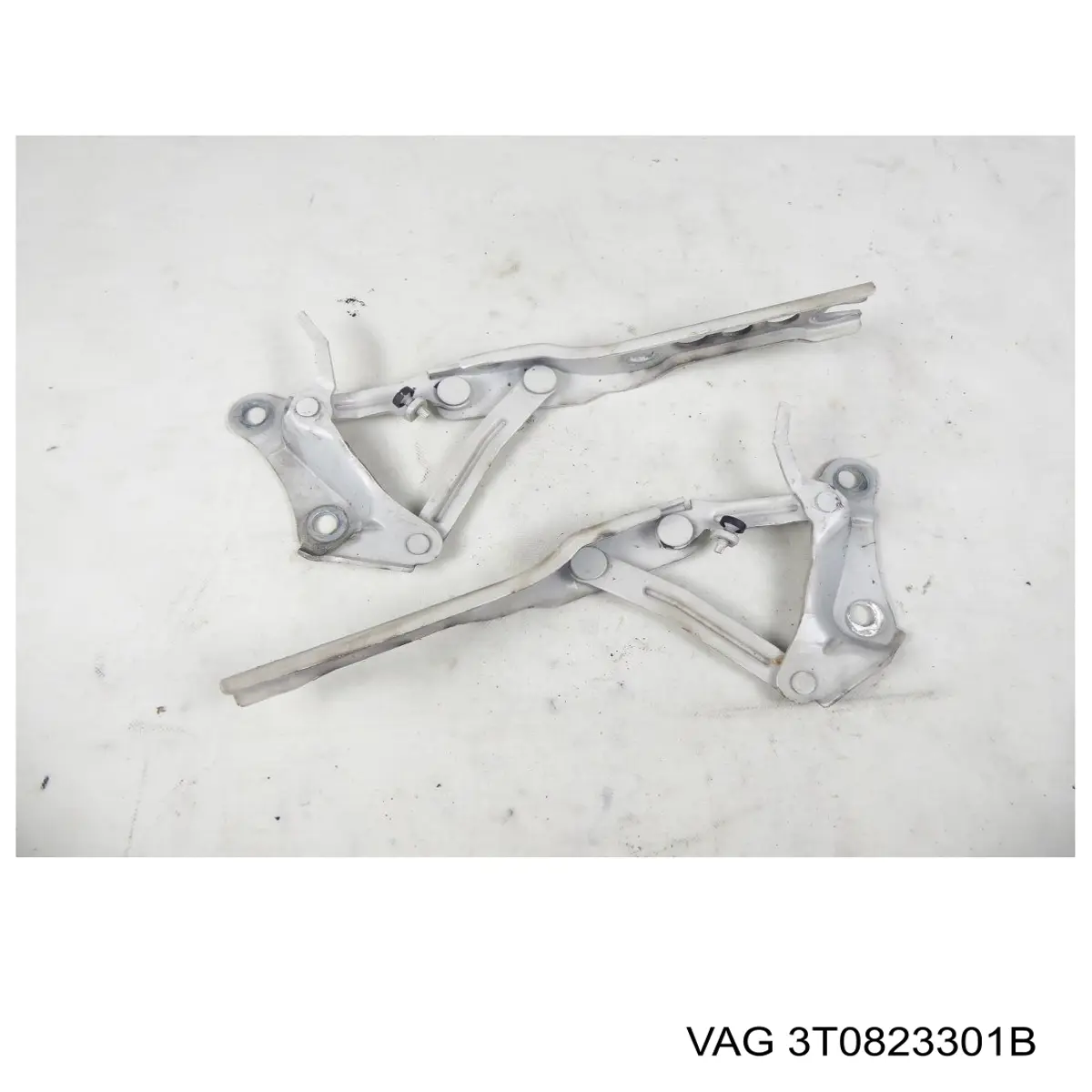 Bisagra izquierda del capó VAG 3T0823301B precio, desde 41,35 EUR