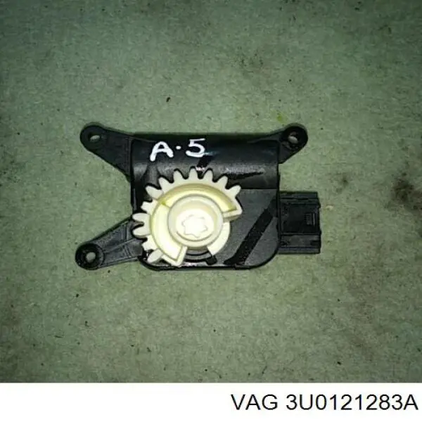 Deflector de aire del radiador izquierdo 3U0121283A VAG
