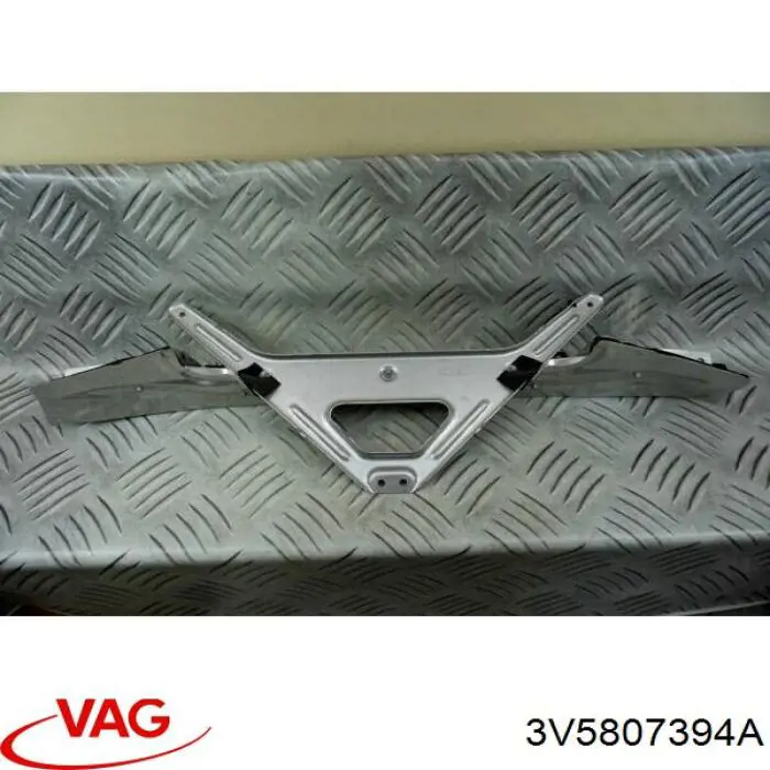 Soporte del parachoques trasero derecho VAG 3V5807394A precio, desde 18,59 EUR