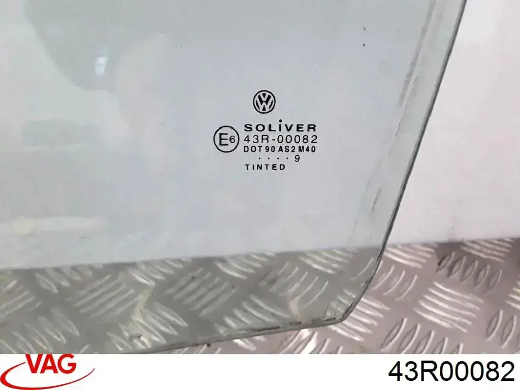 Cristal de puerta delantera derecha VAG 43R00082 precio, desde 60,98 EUR