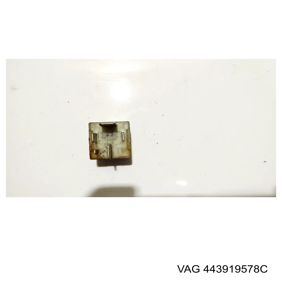 Relé del aire acondicionado VAG 443919578C precio, desde 27,26 EUR
