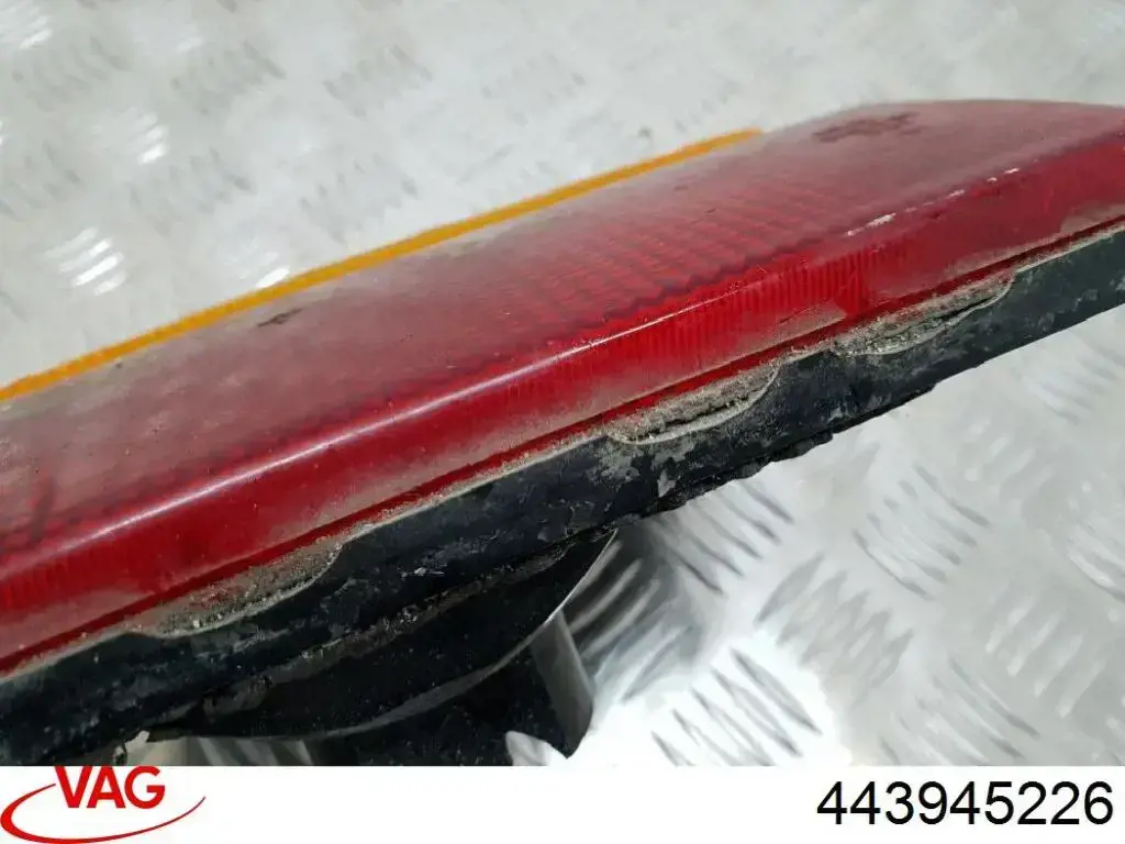 Comprar 443945226 VAG Piloto trasero interior derecho