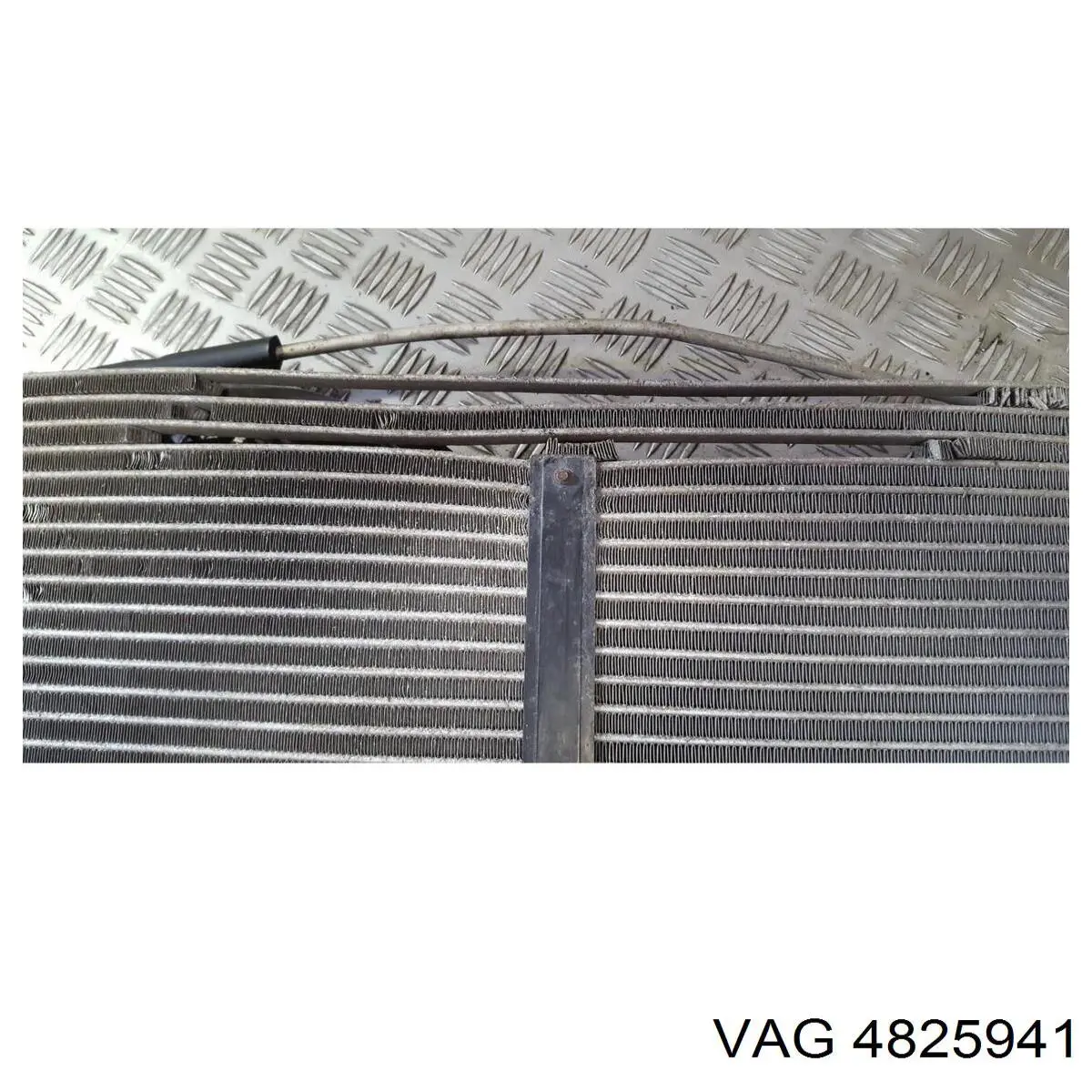 Condensador aire acondicionado 4825941 VAG