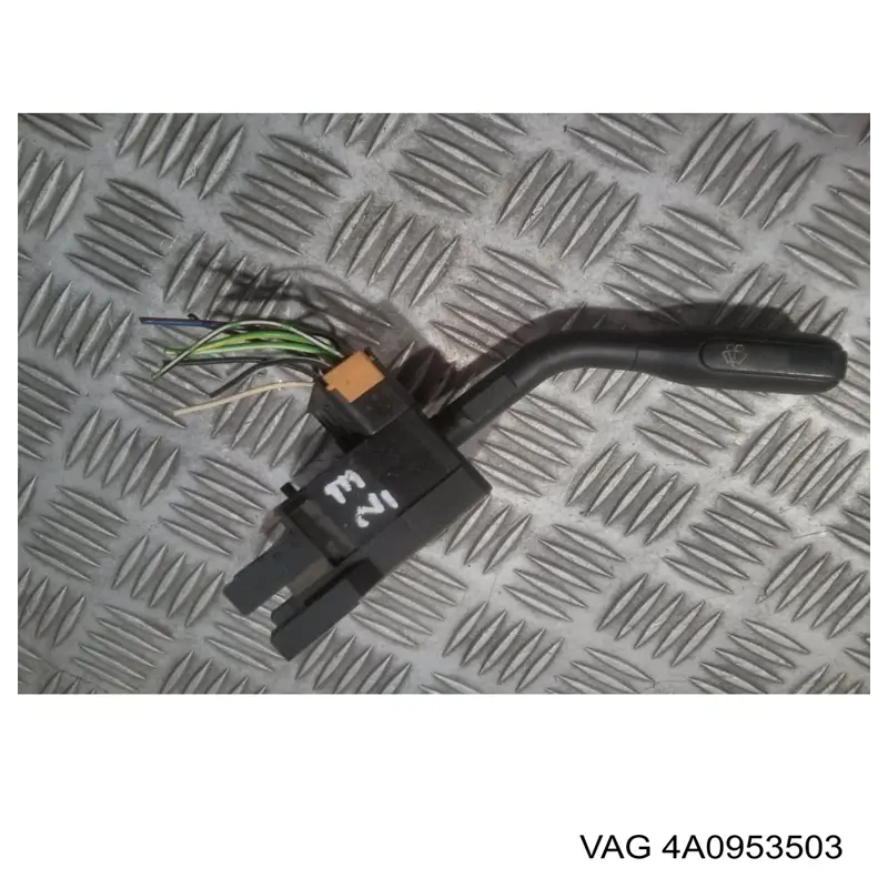 Conmutador derecho de la columna de dirección VAG 4A0953503 precio, desde 39,20 EUR