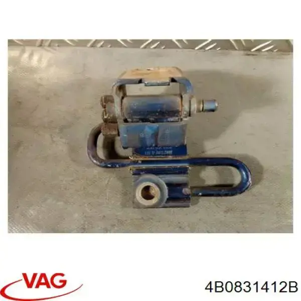 Bisagra delantera derecha VAG 4B0831412B