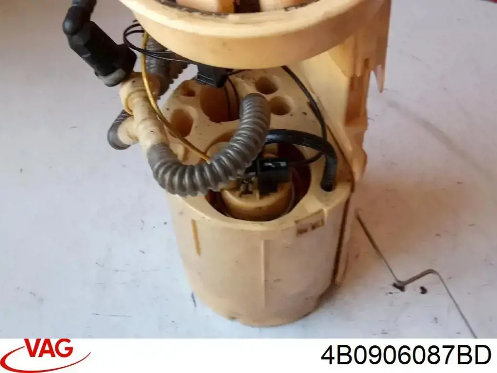 Bomba de gasolina 4B0906087BD VAG