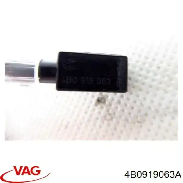 Lámpara de iluminación de la manija de la puerta delantera VAG 4B0919063A precio, desde 16,81 EUR