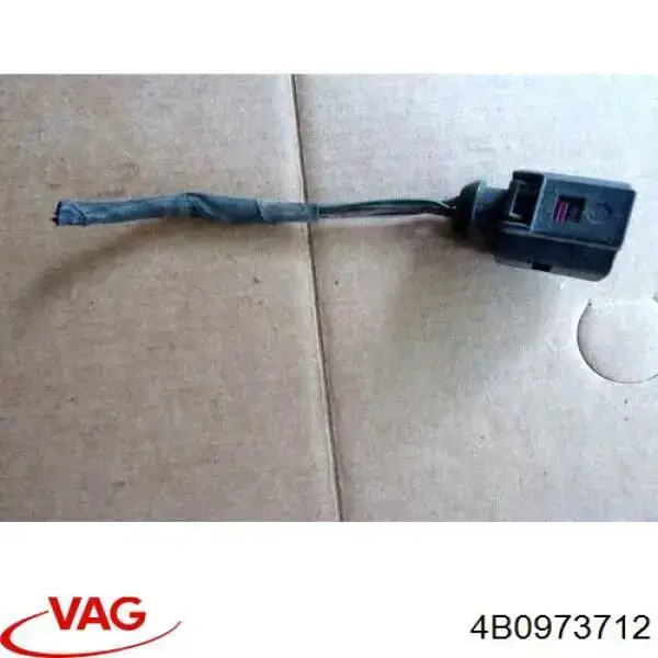 Conector de luz trasera VAG 4B0973712 precio, desde 5,50 EUR