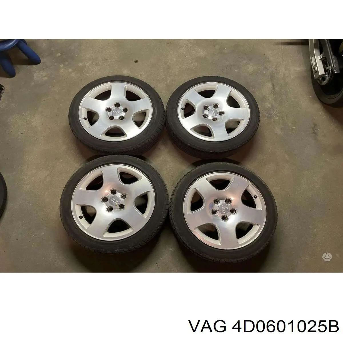 Rines VAG 4D0601025B precio, desde 132,13 EUR