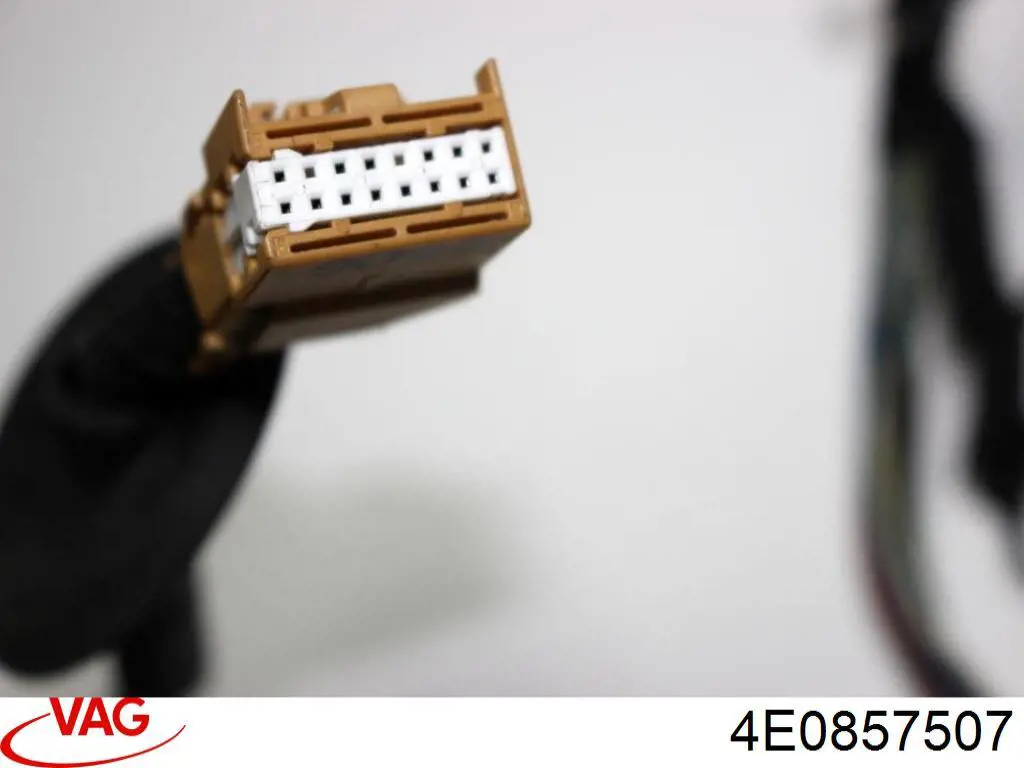 4E0857507 VAG Cubierta de espejo retrovisor izquierdo