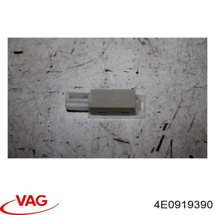 Comprar 4E0919390 VAG Luz de cortesía del maletero