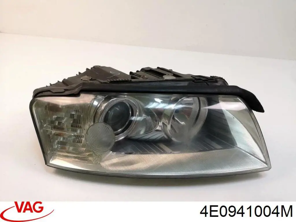 4E0941004DA VAG Luz derecha