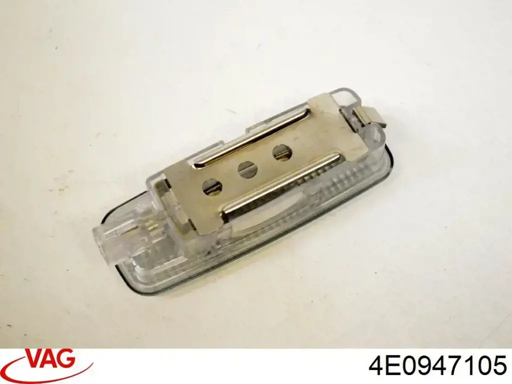 Luz de techo interior (cabina) VAG 4E0947105C precio, desde 20,33 EUR