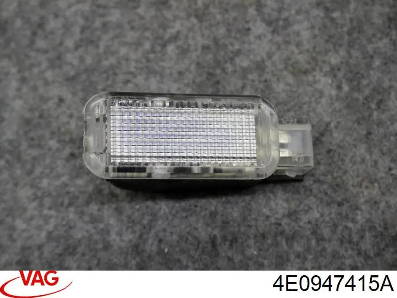 Luz de cortesía delantera para pies 4E0947415A VAG