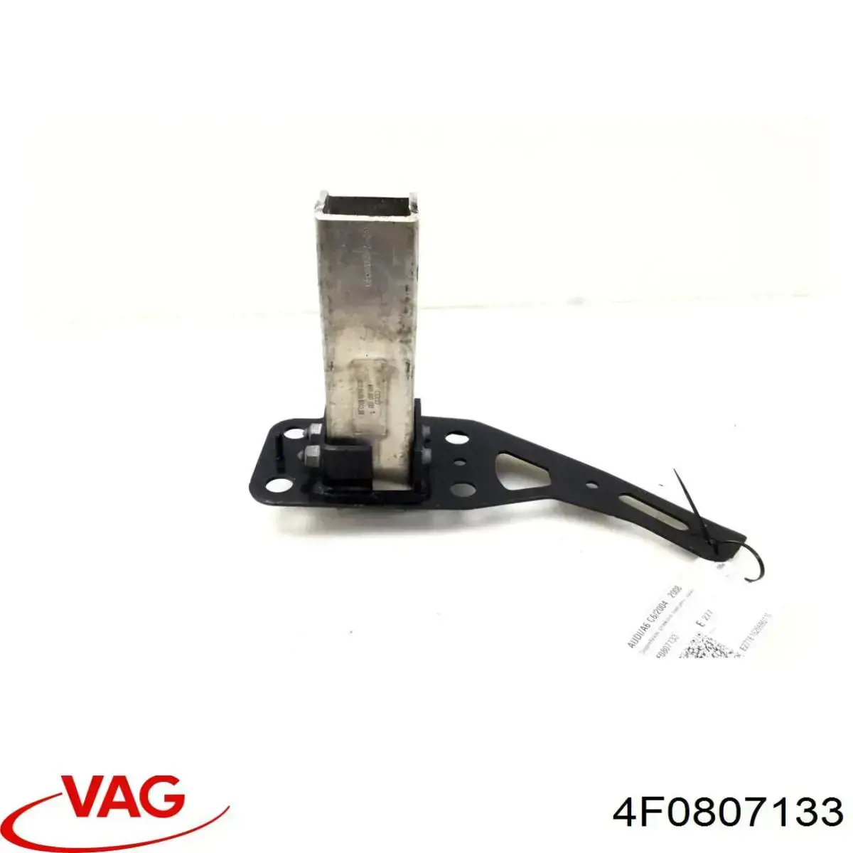 Soporte del refuerzo del parachoques delantero 4F0807133 VAG