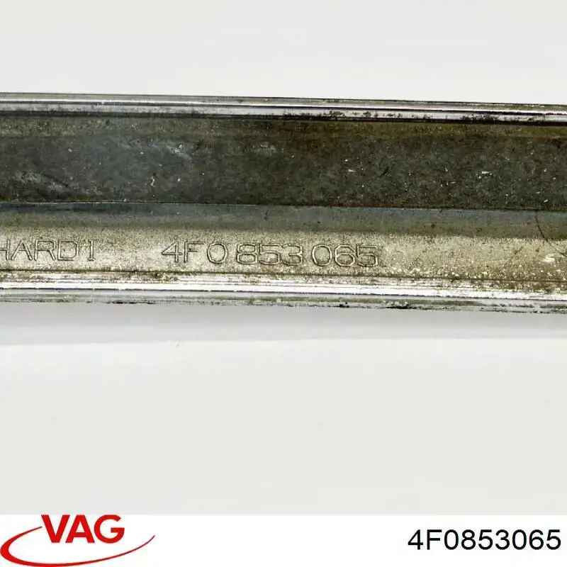 Moldura de parachoques delantera izquierda VAG 4F0853065 precio, desde 16,99 EUR