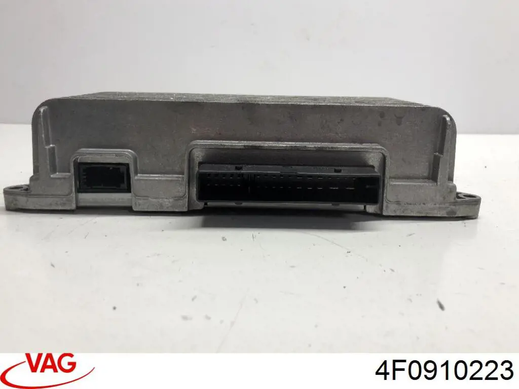 Amplificador de sonido del sistema de audio VAG 4F0910223 precio, desde 130,68 EUR