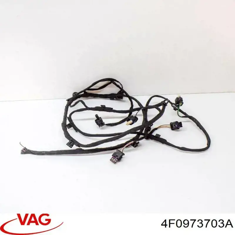 Conector universal VAG 4F0973703A precio, desde 10,77 EUR