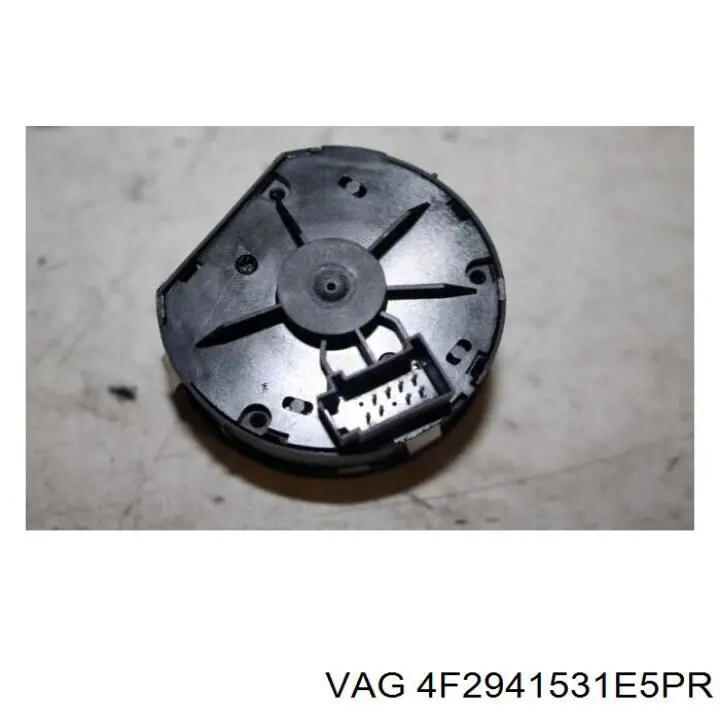 Interruptor de luces en el tablero VAG 4F2941531E5PR precio, desde 97,28 EUR