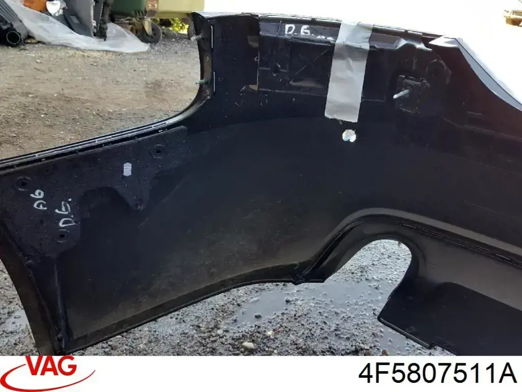 4F5807511A VAG Defensa trasero