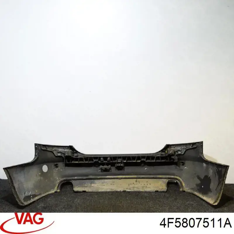 Paragolpes VAG 4F5807511A precio, desde 198,92 EUR