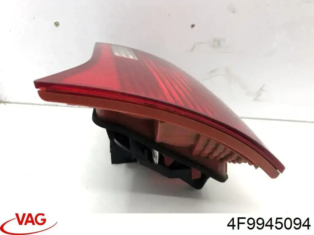 Piloto trasero interior derecho VAG 4F9945094 precio, desde 90,37 EUR