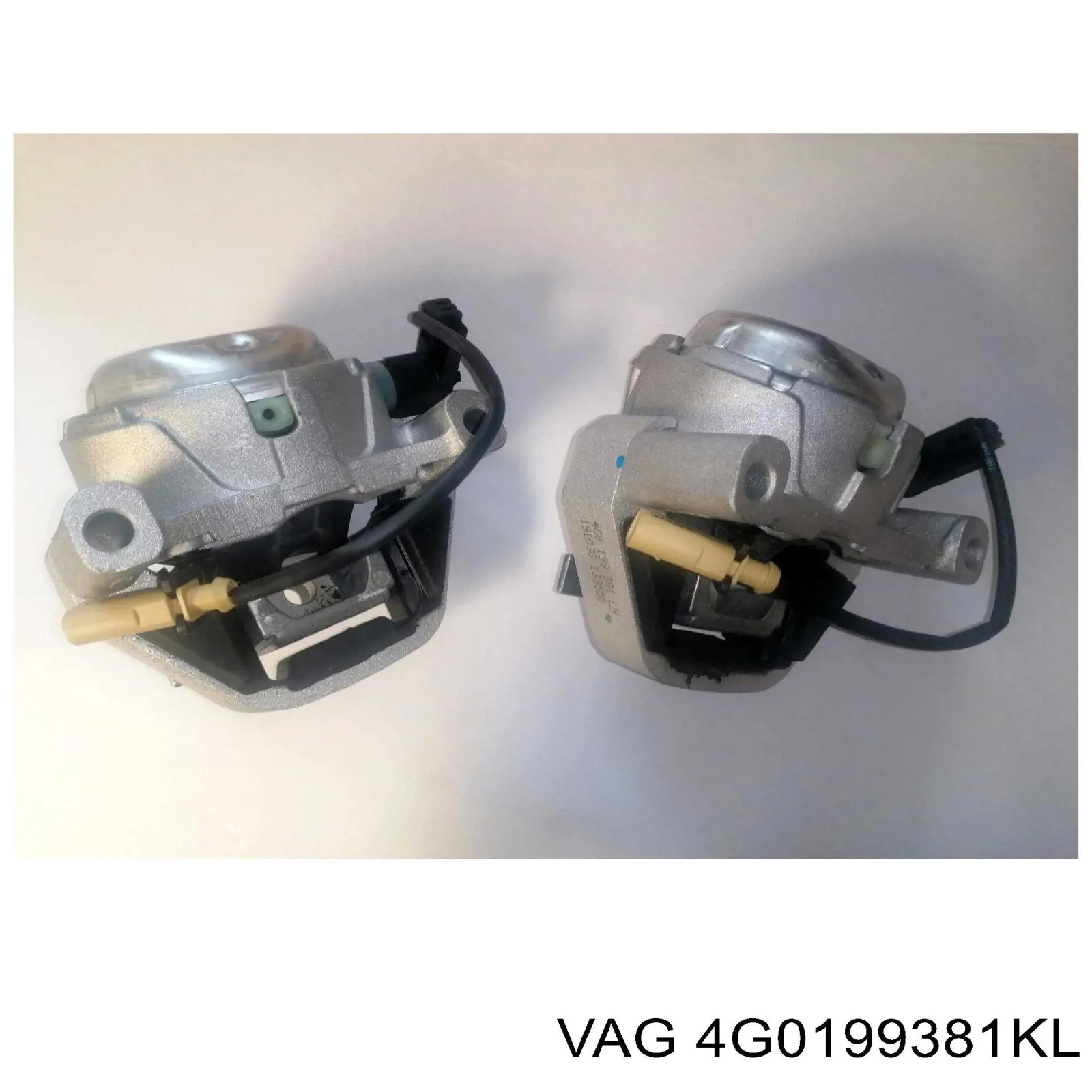 Comprar 33103657 Swag Soporte de motor derecho